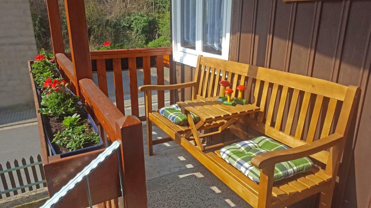 Ferienhaus Am Traumpfad Hatzenport Bagian luar foto