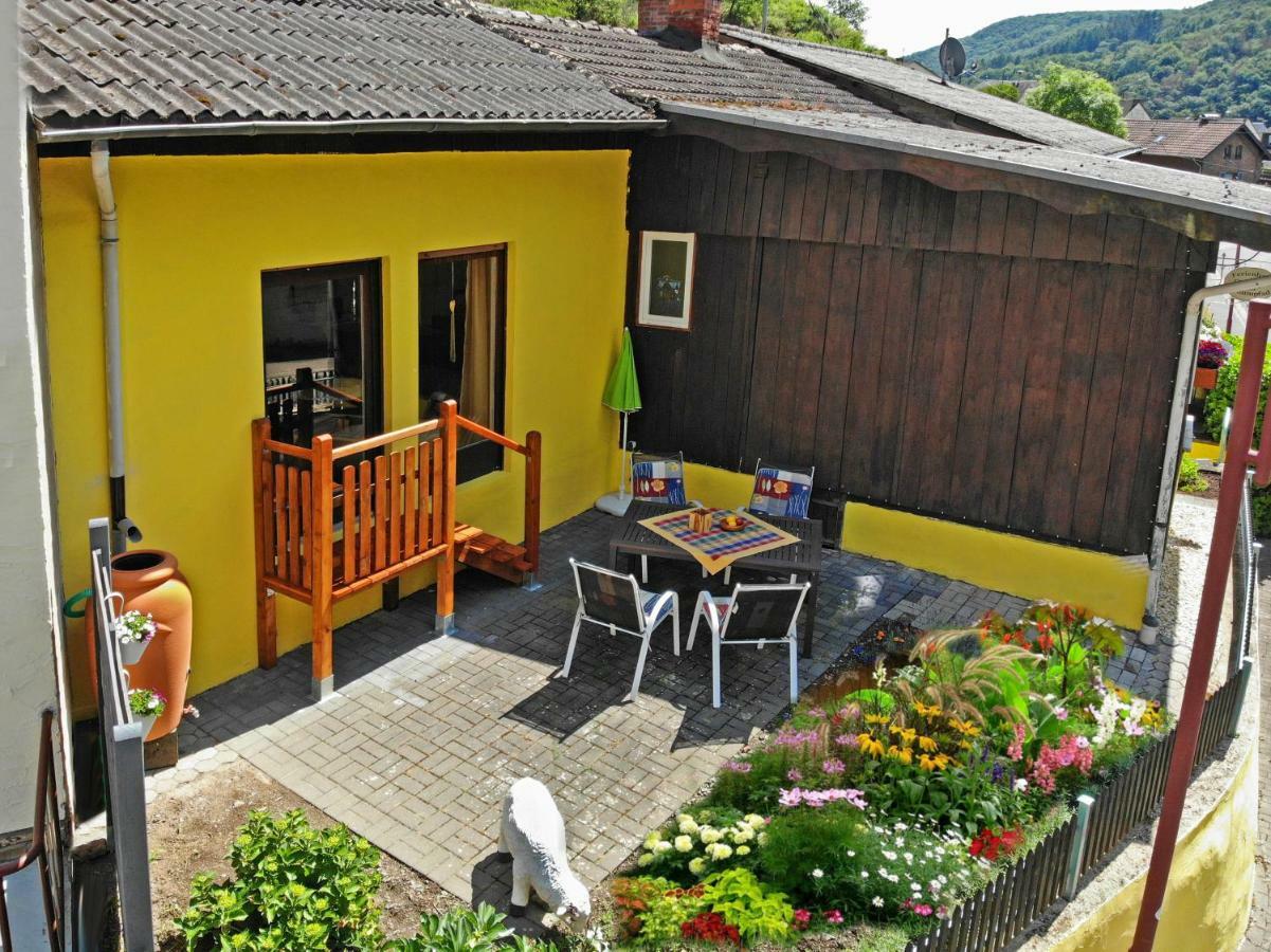 Ferienhaus Am Traumpfad Hatzenport Bagian luar foto